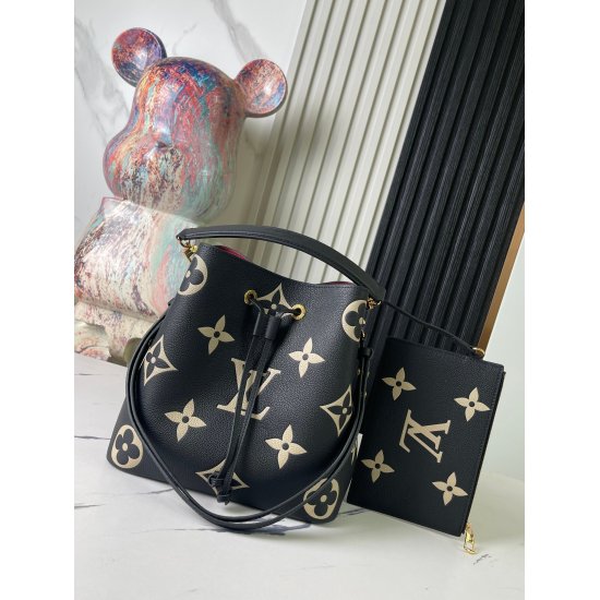 20231126 P740 [Exclusive Real Shot of Top Original] M45497 Black Screen Printed Top Original This NoNo Medium Bucket Bag is made of embossed leather with an oversized Monogram print, paired with drawstrings and adhesive lining. Its central zipper pocket c