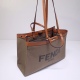 2024/03/07 p980 [FENDI Fendi] The new Peekaboo X-Tote handbag features an internal leather pocket and iconic twist lock. Featuring two handheld short handles and two shoulder length handles, made of dark green canvas material. Featuring embroidered FENDI 