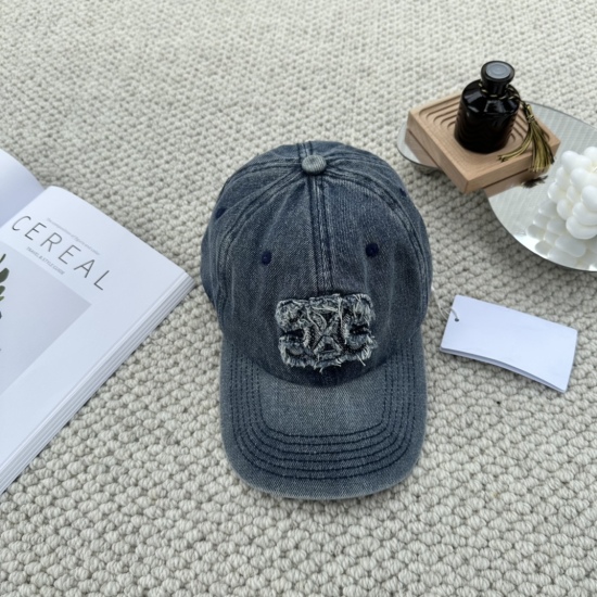 2023.07.22 CELINE Silin New Denim Blue Vintage Baseball cap Travel Take it to Meimeida ❕   Medieval style. This hat is not easy to collide with in stock