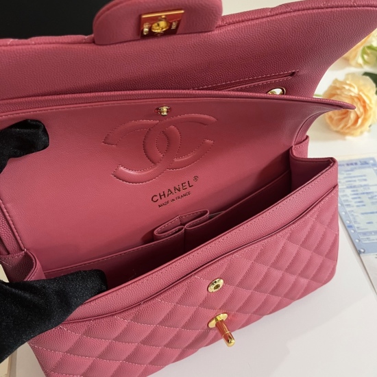 780 CF25cm is very feminine with elegant temperament Ch@nel CF's sexy charm, classic versatility, claimed to be the champion of historical sales, is an indispensable item in the wardrobe of fairies. The French original Gaiera channel is a first-class fine