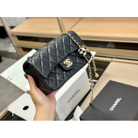 2023.10.13 220 Comes with Folding Box Aircraft Box Size: 17.13cm 20.12cm Square Fat Boy Upgrade Version Shipping Chanel Sheepskin Metal Ball Feel Soft and Glutinous