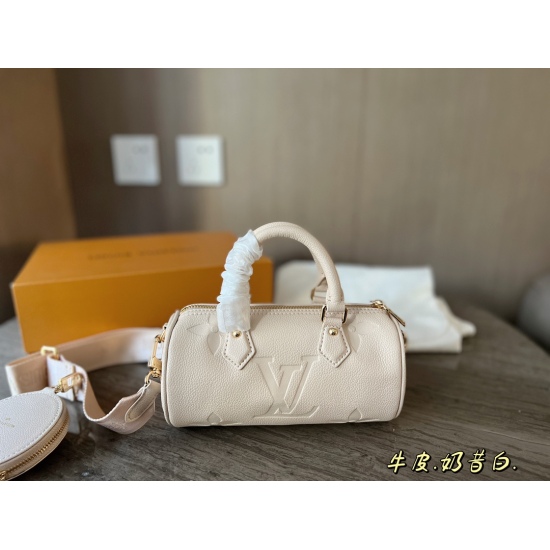 2023.10.1 220 box size: 20 * 10cmL home papillon bb Babylon is truly super magical, made of grass colored cowhide material! Paired with wide shoulder straps and zero wallet ⚠ Quality of cowhide! Search Lv Babylosaurus
