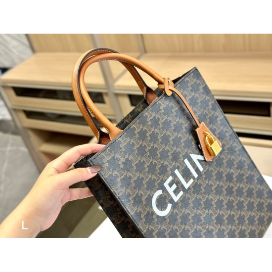 On March 30, 2023, 230 comes with a foldable box. Size: 33.28cm Celine shopping bag. Celine capacity: durable, super atmospheric!