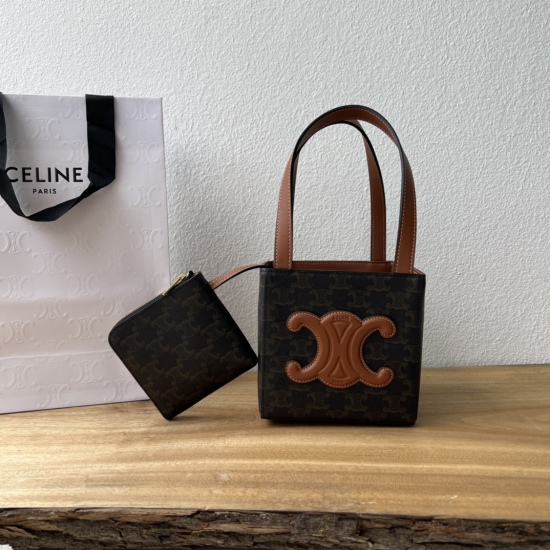 20240315 P650 New Product Launch: CE2022 Spring/Summer Highlights CuirTriomphe Handbag, CuirTriomphe Series Handbag, Continuing Triumph Logo Leather Patch as a Iconic Element, Introducing a New Cube Bag, Creating a playful and Light hearted Atmosphere ‼ T