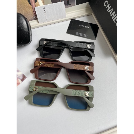 20240413: 80. New CHANEL Chanel Original Quality Women's Polarized Sunglasses TR90 Material: Imported Polaroid HD Polarized Lens. Released synchronously on the official website, fashionable and stylish, a must-have for travel, earning 5119 yuan when purch