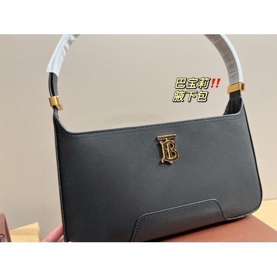 2023.11.17 P225 box matching ⚠️ Size 28.15 Burberry Underarm Bag has a low-key and unique artistic atmosphere, with a high aesthetic value that is essential for beauty