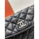 On July 20, 2023, the large and small Chanel chain denim tote bag can be easily handled with any combination. It is low-key, textured, and has a large capacity. Size: 31x25cm: cc329 sheepskin size: 33 * 30cm