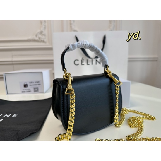2023.10.30 P205 (Folding Box) size: 1511 CELINE New Mini Besace Saddle Bag with Arc shaped Bottom and Flap for a Younger Look, Triumphal Arch Metal Drill Button Switch, Physical Super Flash ✨ Chain: disassembly, flexible and versatile! A cute and playful 