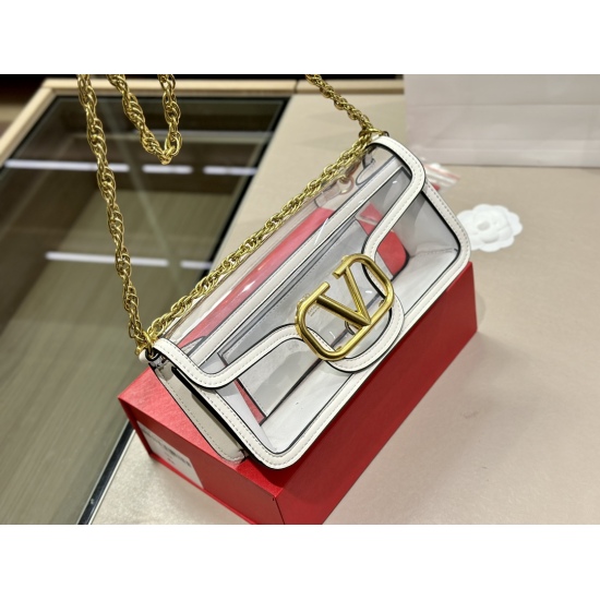 2023.11.10 220 box size: 27.12cm Valentino new product! Who can refuse Bling Bling bags, small dresses with various flowers in spring and summer~It's completely fine~