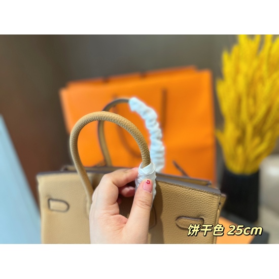 2023.10.29 105cm p285110cm p305 ⚠️ The top layer cowhide (folded) H family platinum bag (Birkin) biscuit color is really cute! Hermes' platinum bag Birkin, but what is the charm worth grabbing? Just buy it and you'll know!