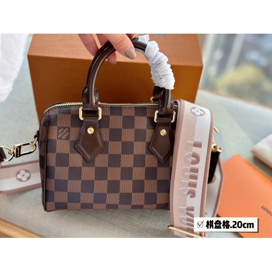 2023.10.1 325 box size: 20 * 14cmL Home Speed20 I really like this size! Original woven shoulder straps! No matter what clothes you wear, don't hesitate! Take it anywhere! Search Lv speed20