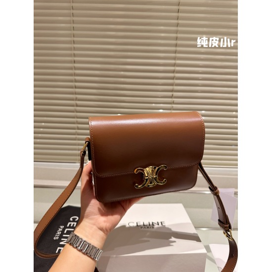 2023.10.30 P230 box (upgraded version) Size: 19cm (small) Celine Arc de Triomphe! Very high-end! Very advanced! Great for summer! ⚠ Cowhide! Cowhide!