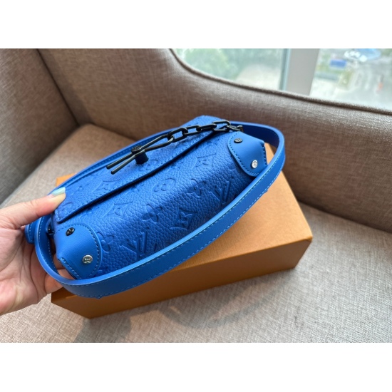 2023.10.1 250 box size: 18 * 13cmL home steamer trunk Klein blue steamer for sending boyfriends as gifts. Ladies and sisters can arrange the search: Lv trunk