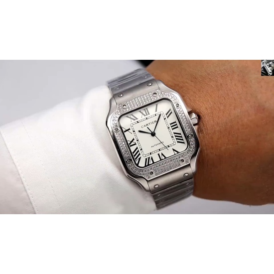 20240408 White Circle Diamond: 630 White steel ring: 650 White steel full drill 670. One of the most classic series of Cartier, Santos Brand: Cartier Santos Series (men's watches) Band: Italian cowhide strap Case: movement made of 316 fine steel: (importe