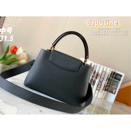 20231125 P1350 [Premium Original Leather M59209] This Capuchines medium size handbag is made of full grain Taurillon cow leather, embellishing the exquisite chain with Monogram flowers that resemble jewelry, and then carving LV letters on them in sequence