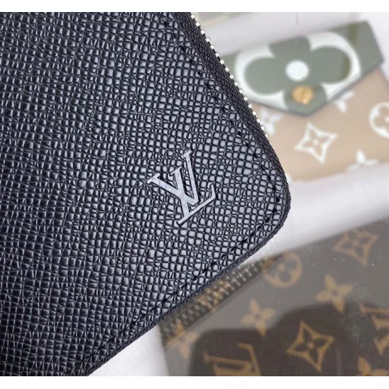 20230908 Louis Vuitton] Top of the line original exclusive background M30070 Size: 10.0x 20.0 cm This men's vertical zippered wallet is made of durable Damier Graphite canvas, with an elegant temperament. Multiple practical pockets and compartments can ea