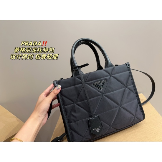 2023.11.06 Large P200 ⚠️ Size 39.30 Small P195 ⚠️ Size 28.22 Prada PRADA Lingge Nylon Tote Bag Material Durable and Durable Design Simple, Lightweight, Easy to Make, No Pain for Daily Use, Black Evergreen Style, Cool Upper Body! Fashionable!