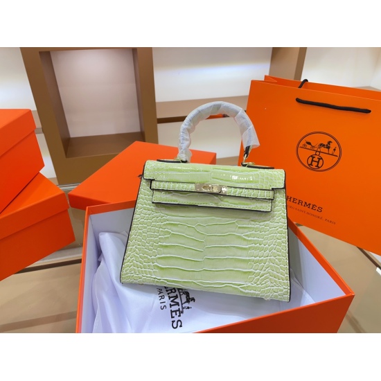 2023.10.29 Hermes Kelly Color Map p190