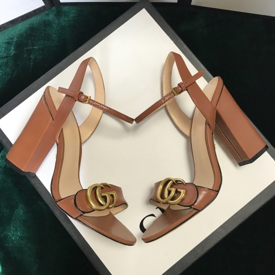 Top tier purchasing version of G family, Gucci counter explodes classic versatile series sandals, popular among many female stars in Europe and America ⃣ Original HK repurchase, 1:1 reproduction 2 ⃣ Separation, last, and shoe shape reproduction are almost
