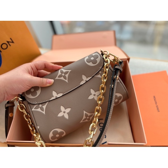 2023.10.1 180 box size: 23 * 14cmL Home Favorite Chain Bag Slender and Cute Dumpling Bag Customized Hardware, Cowhide Quality! allocation ✅ 2 types of shoulder straps