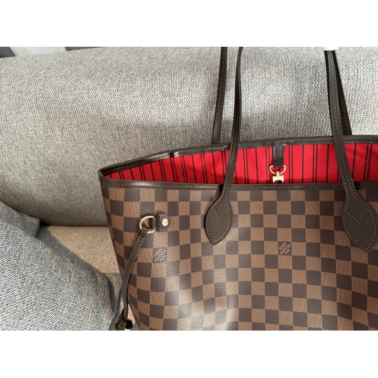 235 Unbox Size: 32 * 28cmL Home Neverfull Medium Shopping Bag! Bone ash grade products! Classic to the point of no replicability! Classic Checkerboard! Has a texture! There's a smell!