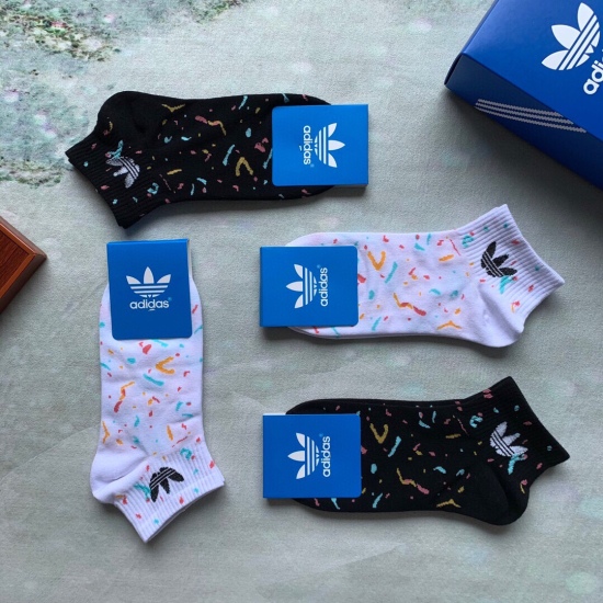 2024.01.22 Adidas ❗ Three leaf clover that is popular across the entire network ❗ : ☘️ Logo super nice ❗ : ❗ The graffiti design is stunning, unparalleled, and super beautiful ❗ If you have a pair of small white shoes, then buy it and buy it ❗ Instagram's