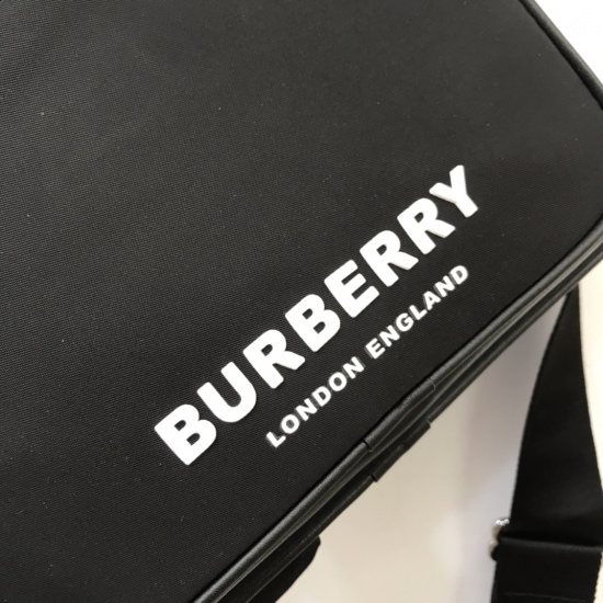 On March 9, 2024, P580 [Top of the line original from B family] This exquisite diagonal backpack is made of ECONYL material cut pieces, decorated with brand logo printing. The adjustable mesh nylon strap is paired with a Burberry letter logo woven with ja