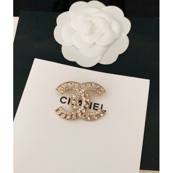 2023.07.23 ch * nel's latest hollowed out cc brooch with consistent Z brass material