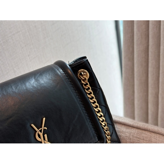 2023.10.18 200 box size: 17 * 12cm cowhide quality ✅ YSL mini NOLITA handbag is exquisite, cute, and very capable of carrying. He is really a gentle fairy, Ben Xian. Search for Yang Shulin and Lolita
