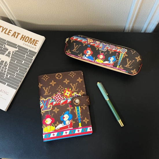 2023.07.11  LV laptop+LV pencil case available in stock