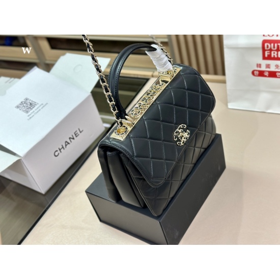 2023.10.13 240 box size: 25 * 18cm Chanel trendy cc organ bag series! The upper body is super atmospheric, with a very large capacity!