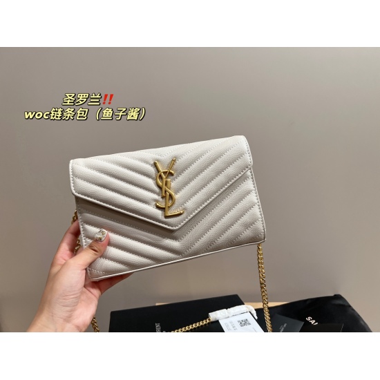 2023.10.18 P220 box matching ⚠ Size 22.13 Saint Laurent Woc Envelope Bag (Caviar) Who Says Woc Is Not Practical?! Fall at a glance! Always classic and versatile casual wear and formal attire can be paired~Handheld crossbody, single shoulder, and back have