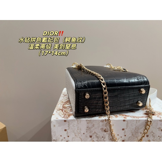 2023.10.07 P210 folding box ⚠️ Size 17.14 Dior Dior rhinestone color matching Daifei bag (crocodile pattern) with a stunning texture. The upper body is really beautiful, madam. It has a great texture. Don't be too absorbent when shopping daily