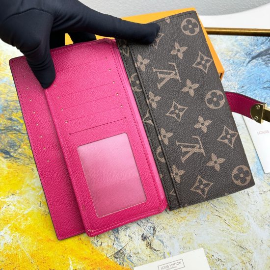 The 20230908 top-level original Curieuse wallet contains a low-key sexual charm. Classic style, fashionable craftsmanship, exquisite craftsmanship, ultra-low, and amazing ❤️ The women's fashionable style comes with 20 card slots and 2 photo frame position