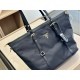 2023.11.06 185 Boxless Size: 35 * 28cm Prada Classic Shopping Bag:! Big and convenient enough! As an entry-level prada shopping bag, it is indeed a practical and durable model, lightweight, comfortable and practical!
