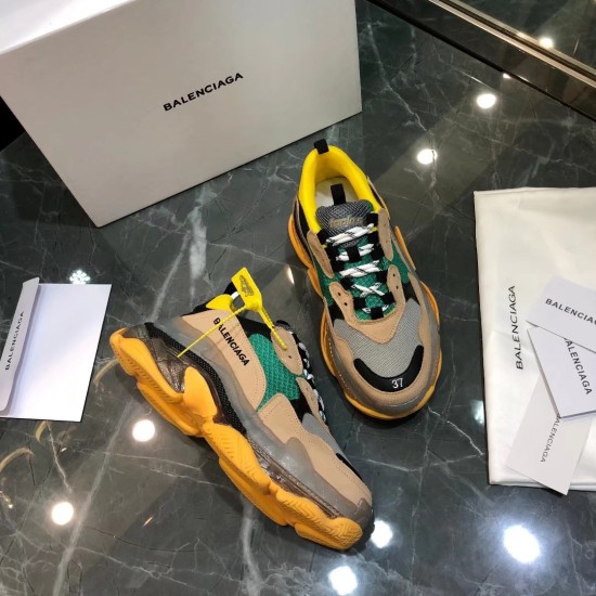 20240410 (Balenciaga Fourth Generation) new product [Rose] [Ye] men's and women's unified price of 409 yuan Balenciaga Triple-s Balenciaga Daddy shoes. The hottest retro running shoes in the world. Retro vintage craftsmanship~Original combination outsole,