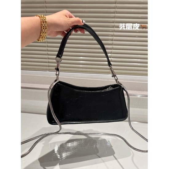2023.11.10 P250size: 28 Valentino New Product! Who can refuse Bling Bling bags, small dresses with various flowers in spring and summer~It's completely fine~