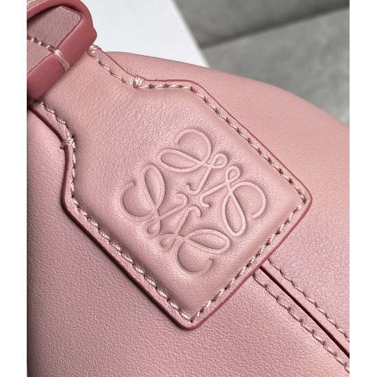 20240325 P810 ꫛꫀꪝ Xian Maiden Powder Comes in Stock! Valentine's Day exclusive Cubi full leather lunch box bag Napa Napa cowhide is more minimalist, elegant, lightweight, and adorable compared to the jacquard full leather. The new color scheme is also inc