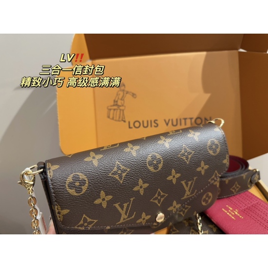 2023.10.1 P220 complete packaging ⚠️ Size 21.11LV Three in One Letter Envelope with a premium feel, full of classic elements, easy to handle with any combination