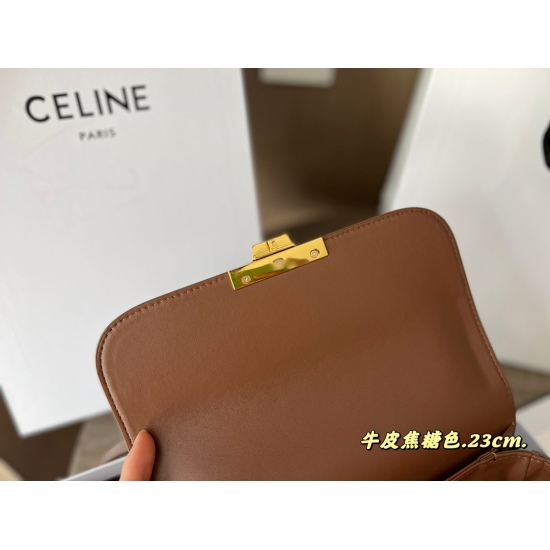 2023.10.30 225 140 box (upgraded version) Size: 23cm * 17 (large) 19cm * 15 (small) Celine Arc de Triomphe! Very high-end! Very advanced! Great for summer! ⚠️ Cowhide! Cowhide!