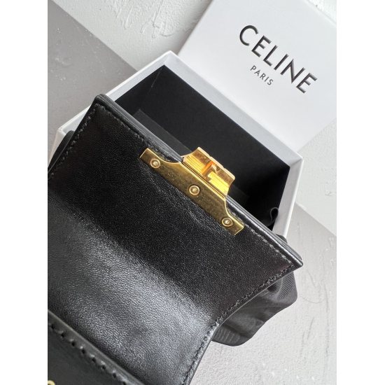 20240315 P730 new product launch:~Celine Box Triomphe mini glossy cow leather handbag, although unable to fit a smartphone But it's cute! Cow leather paired with sheepskin lining ➕ TRIOMPHE metal buckle can be worn on the shoulder or on the crossbody, mak