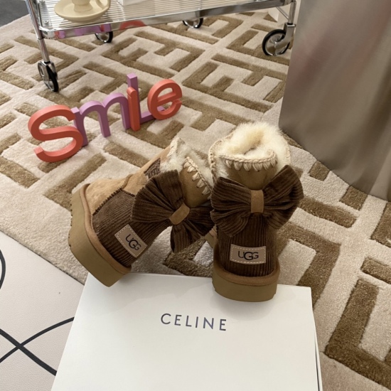 2023.09.29 UGG/corduroy exclusive trendy niche UGG 2022/ss giant gentle small bow trendy boots 〰️     Another must-have for a fairy, A-to-bursting fashionable short boots, and the most fashionable girl on the street ‼️      4 color spot sales: 35-40 Price