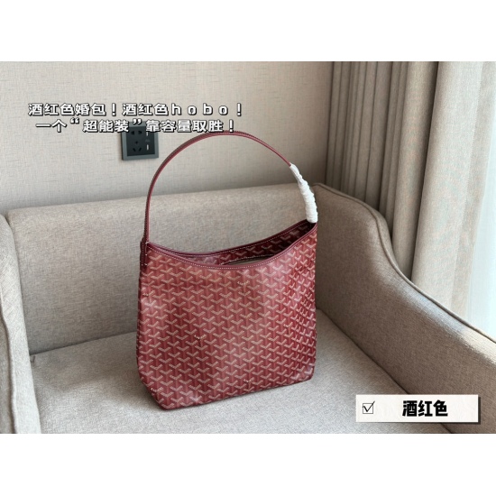 2023.09.03 175 Boxless size: 32 * 25cm Goya Hobo is very suitable for daily use and is lightweight enough ➕ Soft and easy to carry ➕ The super large capacity can accommodate almost everything you need to take with you when you go out everyday. A small bag