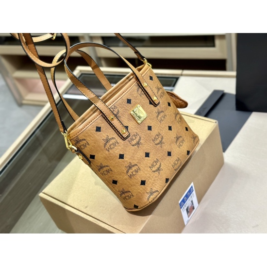 2023.09.03 180 aircraft box gift bag size: 20 * 15cm classic mcm vegetable basket original order! Qingdao! Playful and versatile, paired with a full set of high-end packaging