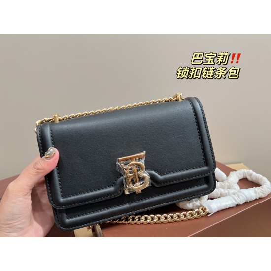 2023.11.17 P215 folding box ⚠ Size 20.12 Burberry Lock Chain Bag has a low-key and unique artistic atmosphere, with a high aesthetic value that is essential for beauty