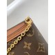 20231125 p500M68746 Exclusive Original Order This Dauphine chain pack combines the iconic elements of the Dauphine series with the fusion of Monogram and Monogram Reverse canvas: a retro appearance, cowhide trim, and LV Circle hooks. The space is spacious