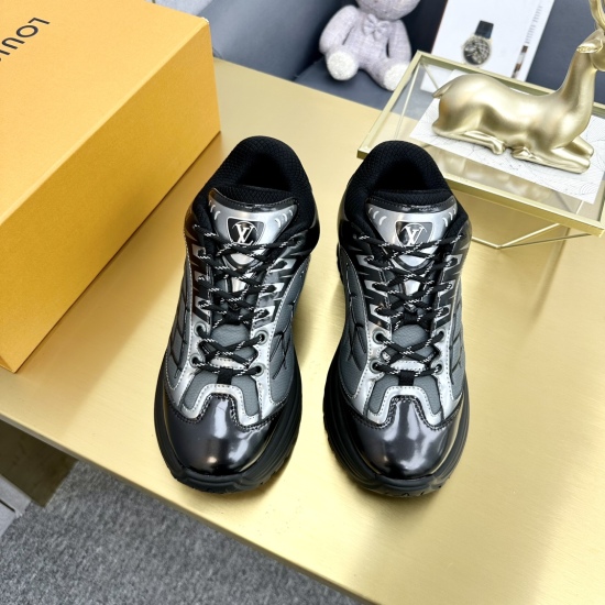 2023.11.19 P400 Donkey ⚠️ Heavily launched the latest original version with a 1:1 development last shape that has been adjusted by a master and is almost identical to the original version ❗ The leather material is made of imported cowhide. The toe and hee