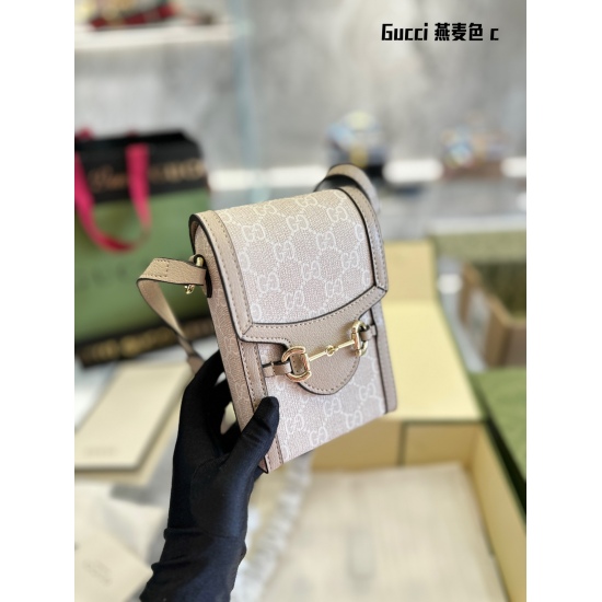 2023.10.03 P185 Full Set Aircraft Box Packaging Milk Tea Spring | Gucci Spring/Summer New Color Size: 10 * 19 Gucci Classic Old Flower Series Launches New Beige White Milk Tea Color, Light Beige Milk, Like a Cup of Pearl Milk Tea in Fresh Spring/Summer, P