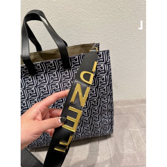 2023.10.26 Original fabric P175 ⭐ Favorite Fendi Tote Tote Bag: The Fendi Spring/Summer Sunshine Shopper Tote Bag is specifically designed for spring/summer, The feeling of being able to go on vacation in just one second when picked up is that although it