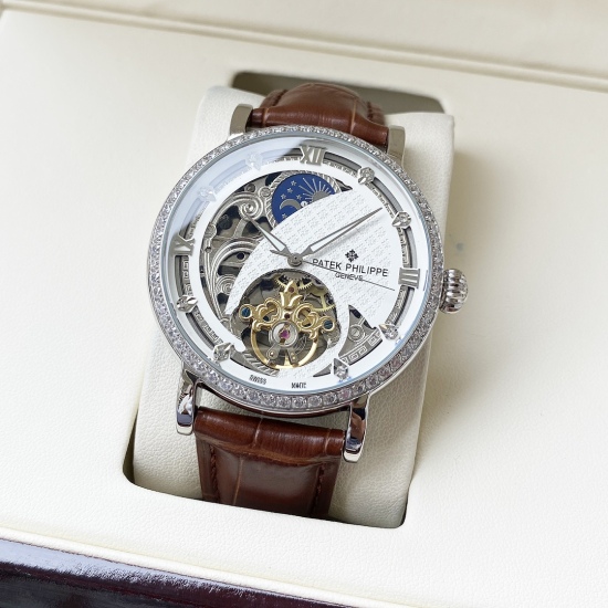 20240408 Unified 550. 【 Hollow out Design Noble and Elegant 】 Patek Philippe Men's Watch Fully Automatic Mechanical Movement Mineral Reinforced Glass 316L Precision Steel Case with Leather Strap Simple and Elegant Business and Leisure Size: Diameter 42mm,